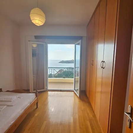 Sea View *
